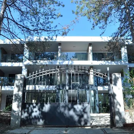 Teracite 公寓式酒店 瓦爾納